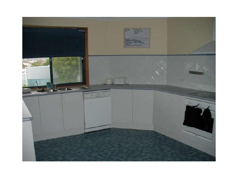 8 Trevorrow Street, Mount Gambier SA 5290