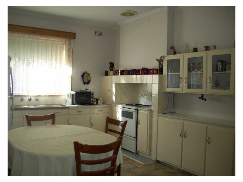 11 Holder Street, Mount Gambier SA 5290