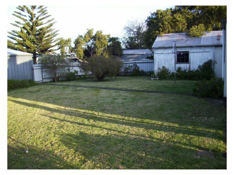 11 Holder Street, Mount Gambier SA 5290