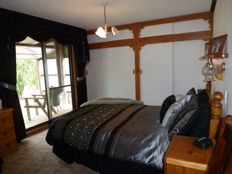 67 Pinehall Avenue, Mount Gambier SA 5290