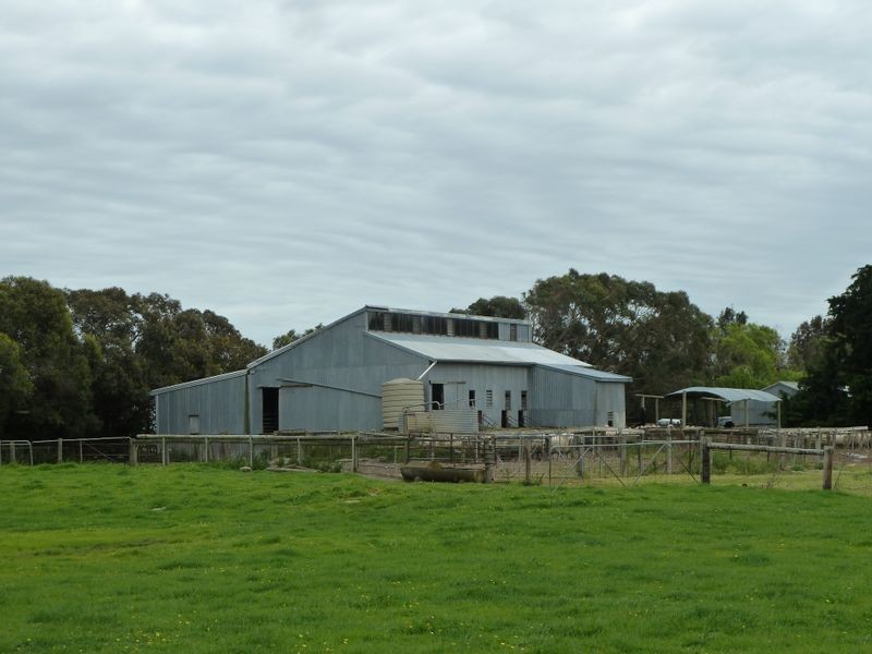 24202 Princes Highway, Greenways SA 5272