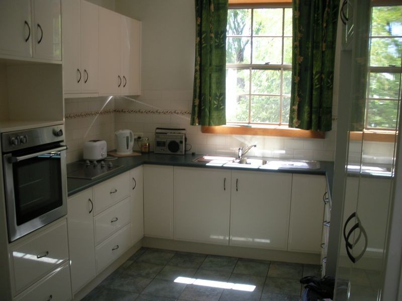 63 Lake Terrace East, Mount Gambier SA 5290