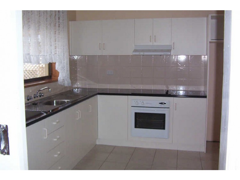 11 Montgomery Avenue (house), Mount Gambier SA 5290