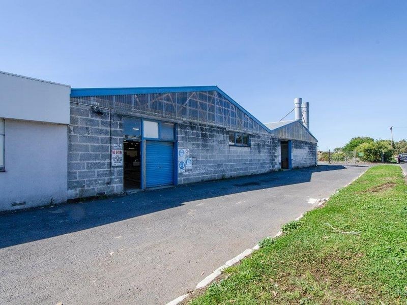 33-35 White Avenue, Mount Gambier SA 5290