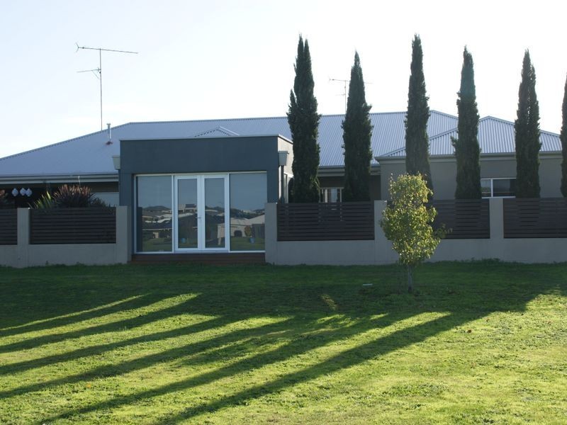 1 Oakridge Crescent, Mount Gambier SA 5290