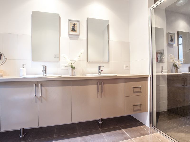 1 Oakridge Crescent, Mount Gambier SA 5290