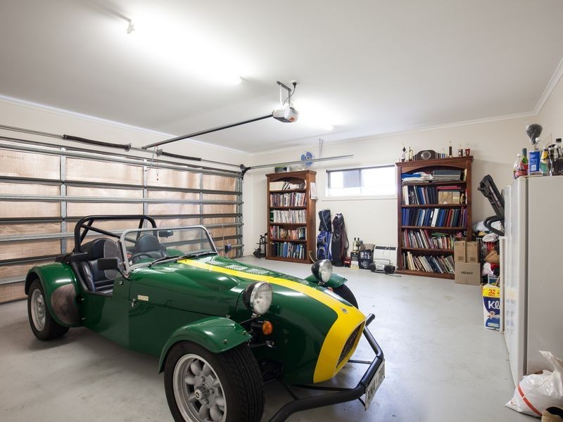 1 Oakridge Crescent, Mount Gambier SA 5290