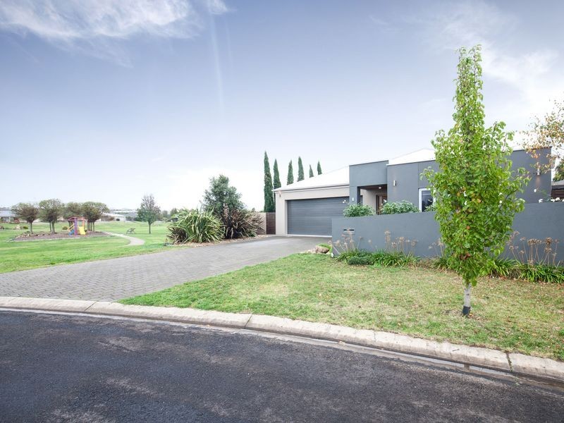 1 Oakridge Crescent, Mount Gambier SA 5290