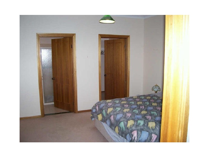 Lake Edward Road, Glencoe SA 5291