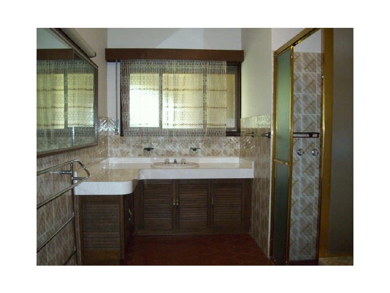 6060 Bay Road, Moorak SA 5291