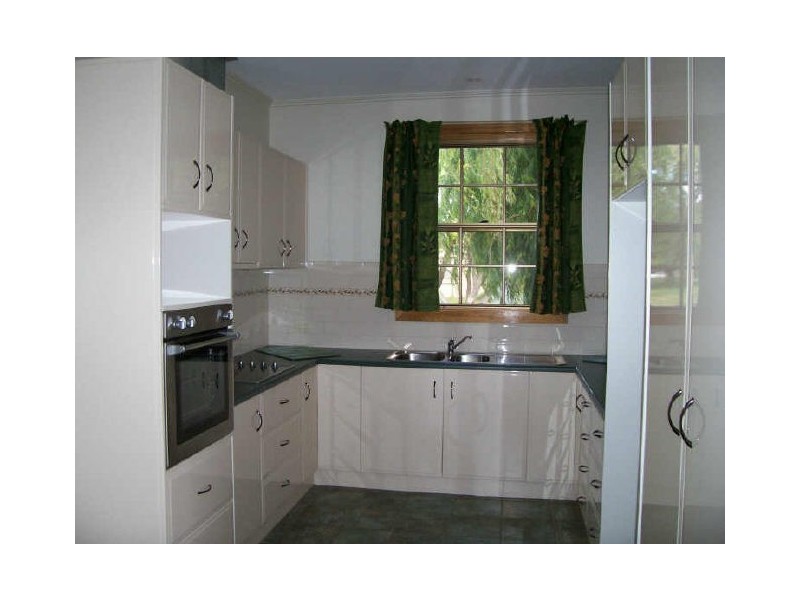 63 Lake Terrace East, Mount Gambier SA 5290