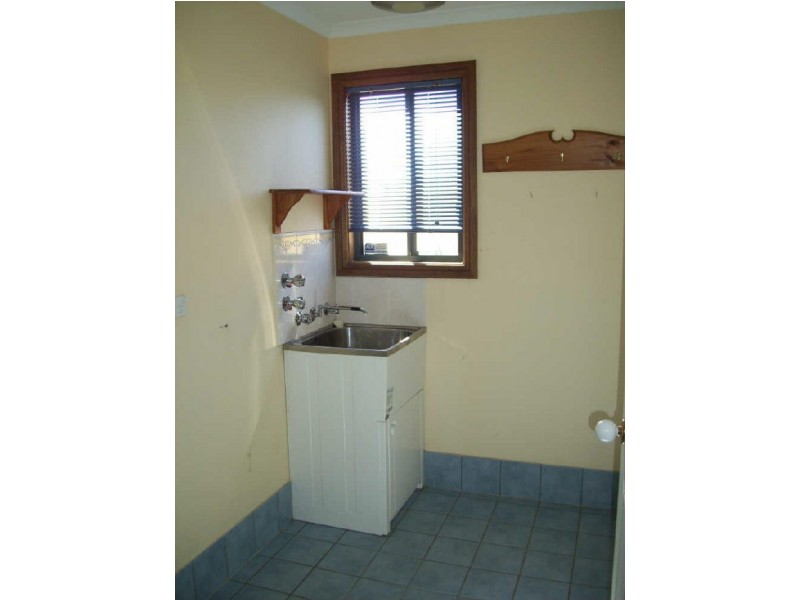 8 Trevorrow Street, Mount Gambier SA 5290