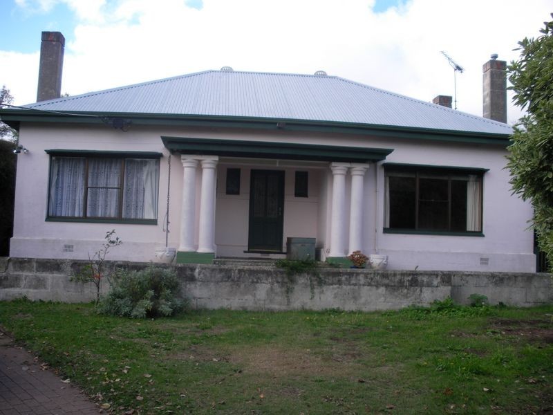 16 Mitchell Street, Mount Gambier SA 5290