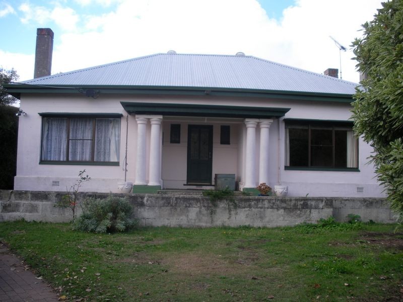 16 Mitchell Street, Mount Gambier SA 5290