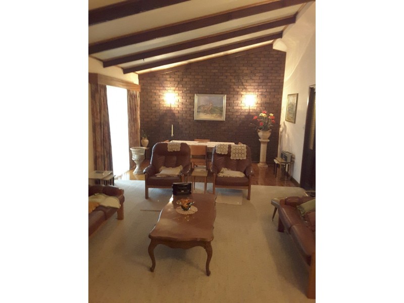 27 Lake Terrace East, Mount Gambier SA 5290