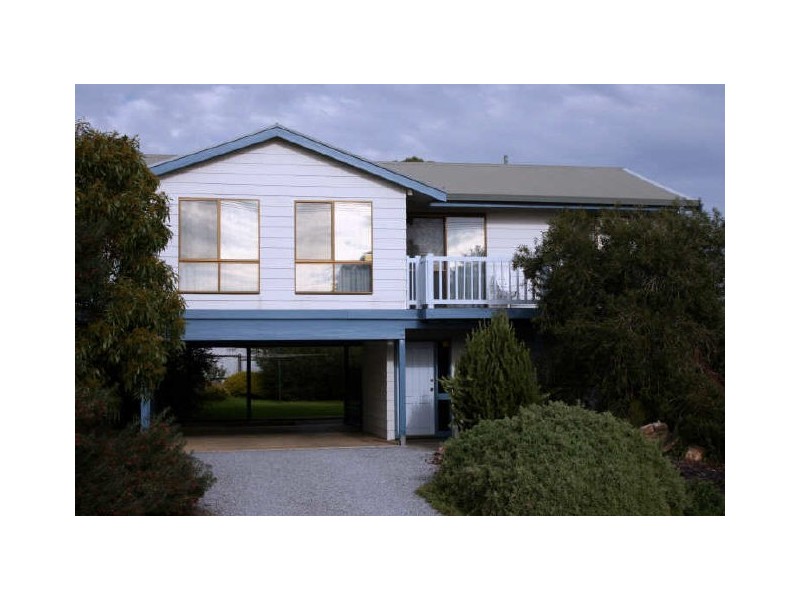 5 Taronga Crescent, Carrickalinga SA 5204