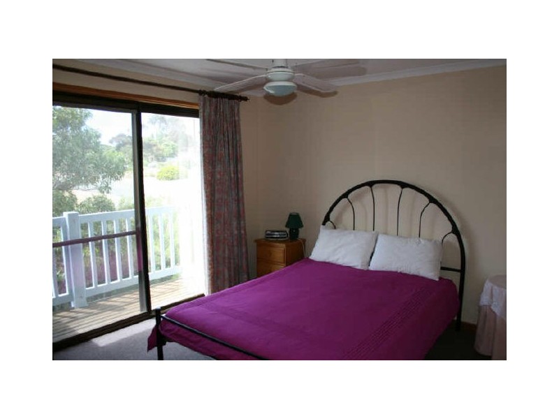 5 Taronga Crescent, Carrickalinga SA 5204