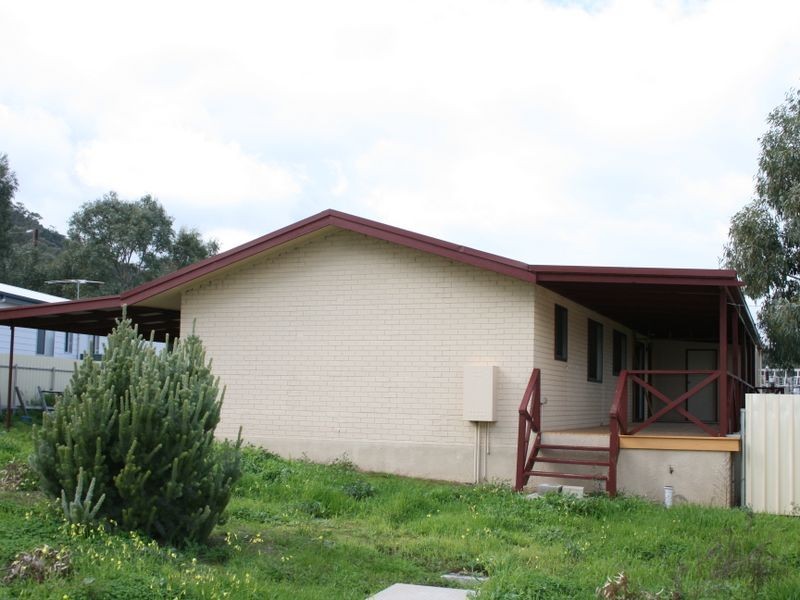 9 Barton Street, Yankalilla SA 5203