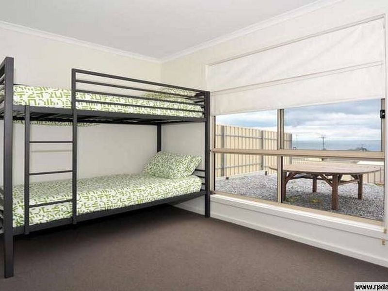 24 Elanora Crescent, Cape Jervis SA 5204
