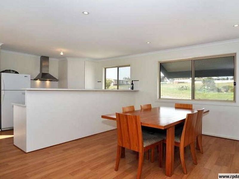 24 Elanora Crescent, Cape Jervis SA 5204