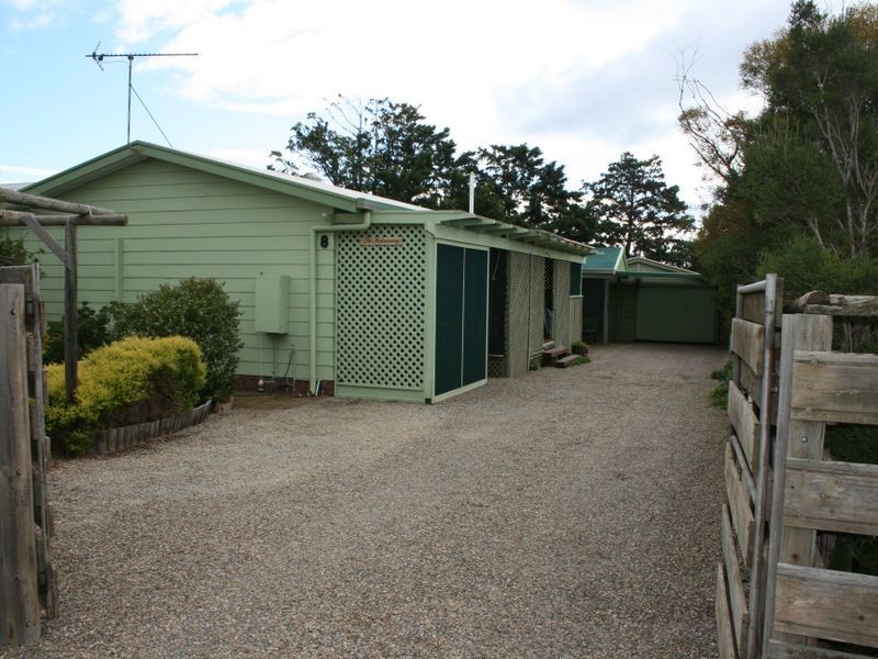 8 Taronga Crescent, Carrickalinga SA 5204