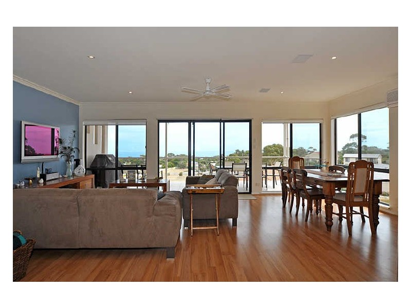 9 Merino Avenue, Carrickalinga SA 5204