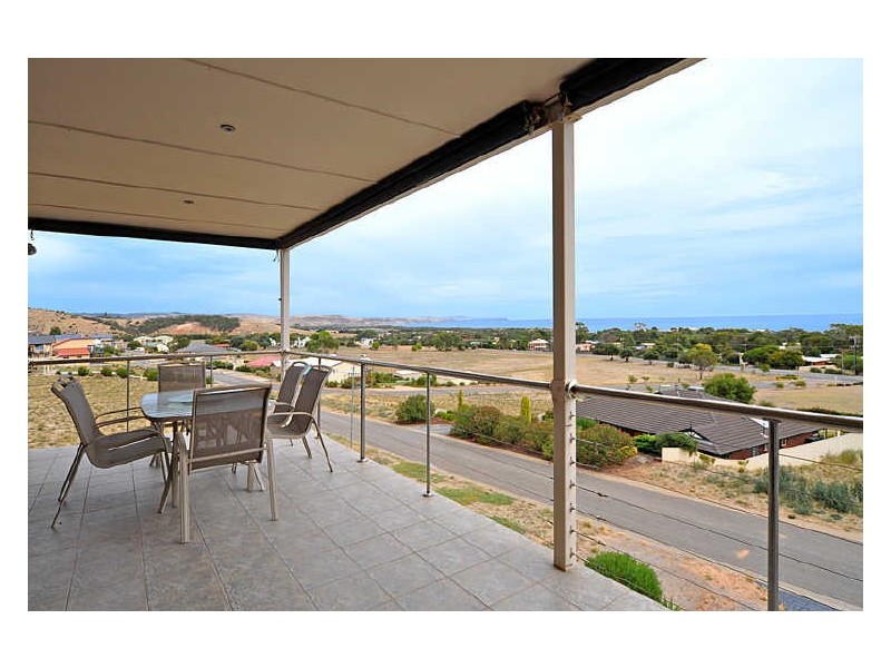 9 Merino Avenue, Carrickalinga SA 5204