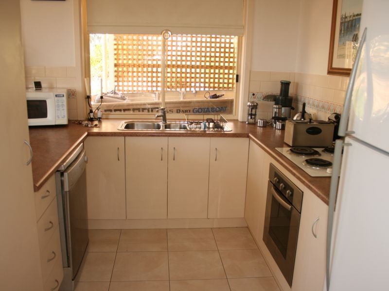 2 Eagle Court, Wirrina Cove SA 5204