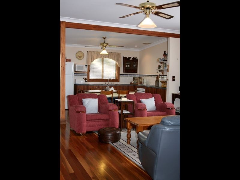 4 Glebe Avenue, Yankalilla SA 5203