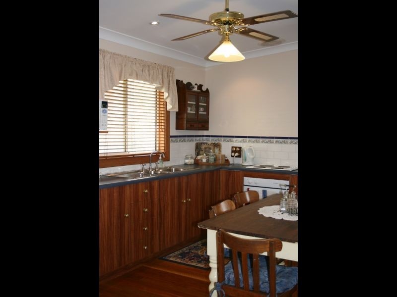 4 Glebe Avenue, Yankalilla SA 5203