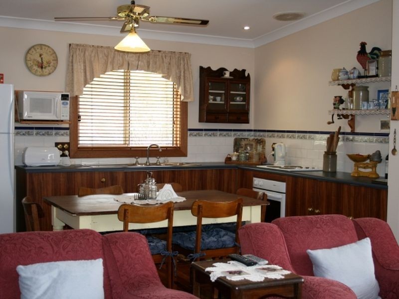 4 Glebe Avenue, Yankalilla SA 5203