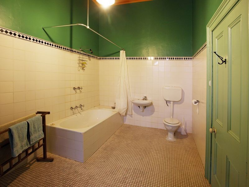 34 Main Street, Yankalilla SA 5203