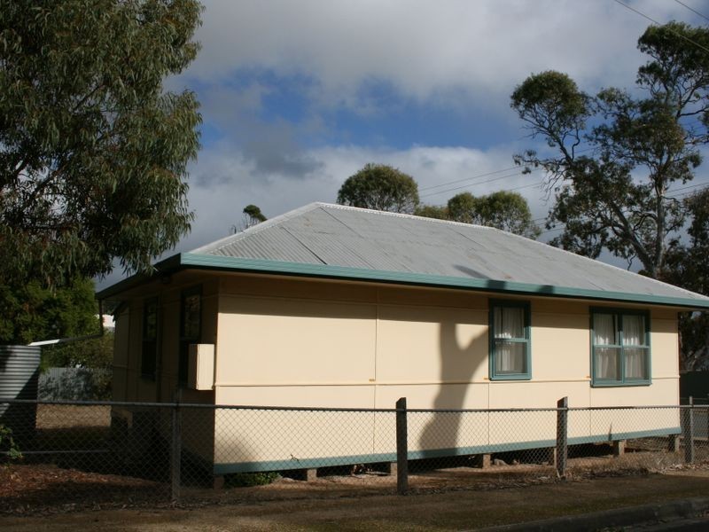 12 Thomas Street, Yankalilla SA 5203