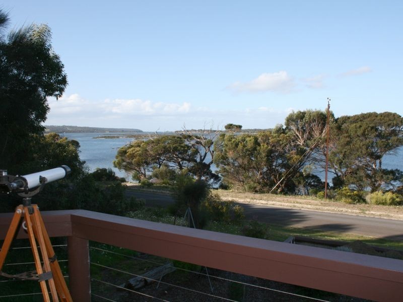 134 Muston Road, American River SA 5221