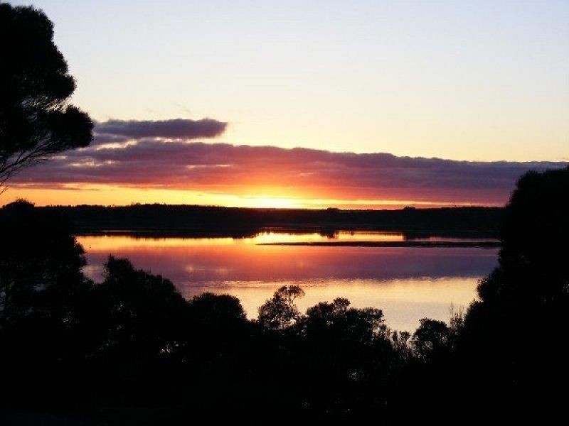 134 Muston Road, American River SA 5221