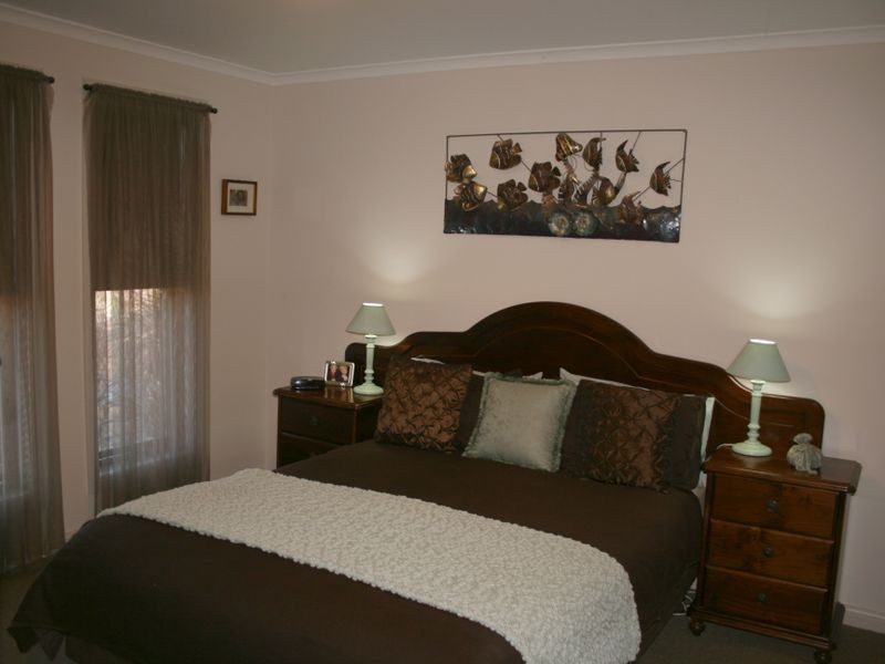 17 Barton Street, Yankalilla SA 5203