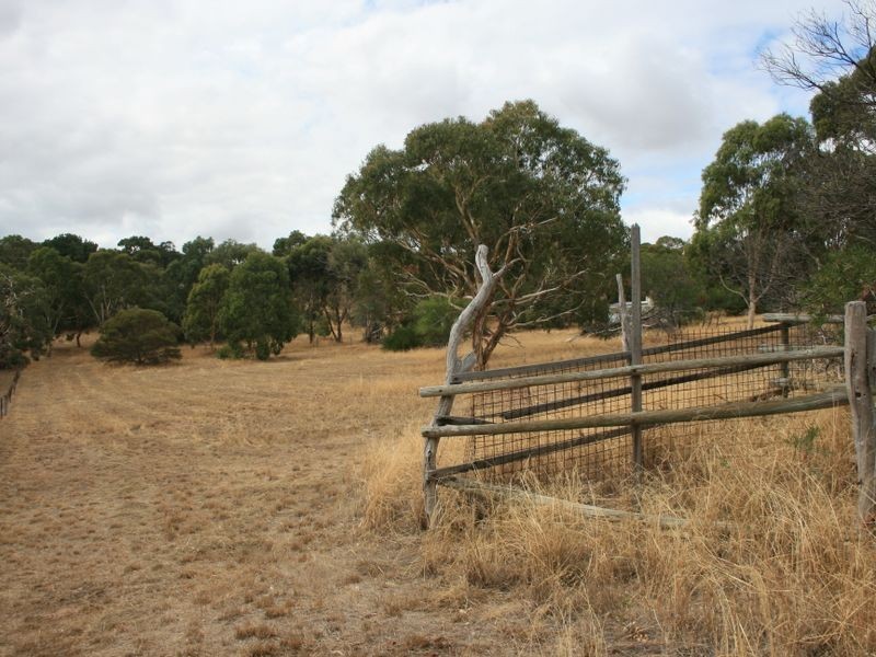 24/ Jervois Road, Normanville SA 5204