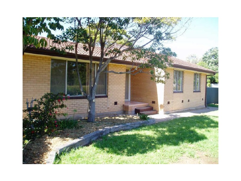 42 McKenzie Road, Elizabeth Downs SA 5113