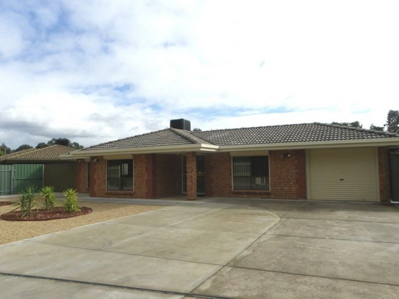 16 Ronaldo Way, Paralowie SA 5108