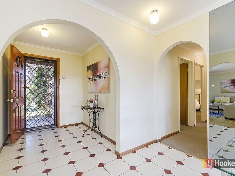 17 Potts Crescent, Burton SA 5110