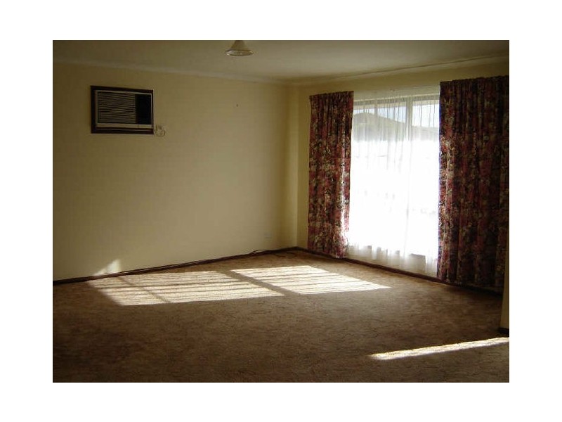 11/24A Spains Road, Salisbury Downs SA 5108