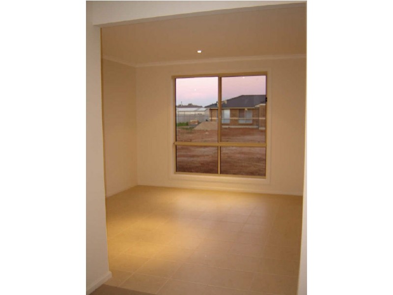 6 Queen Street, Paralowie SA 5108