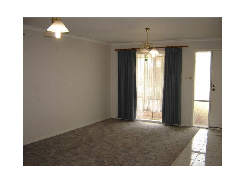 6 Lakeview Drive, Parafield Gardens SA 5107