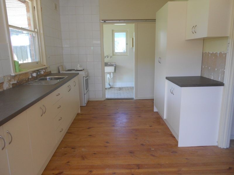 11 Marleycombe Road, Elizabeth Vale SA 5112