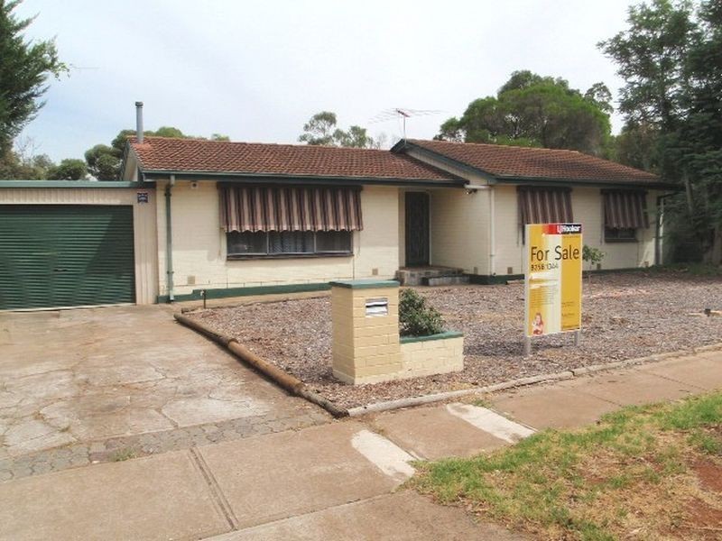 15 Barrington Road, Elizabeth Downs SA 5113