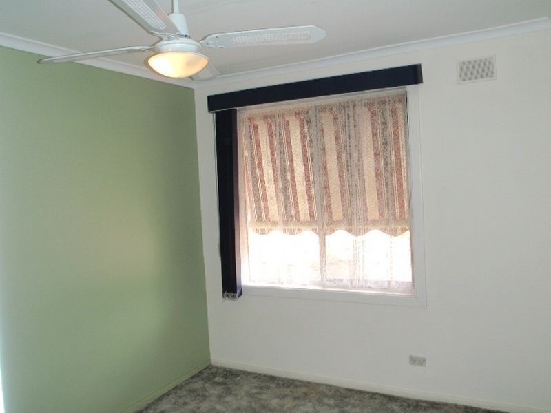 15 Barrington Road, Elizabeth Downs SA 5113