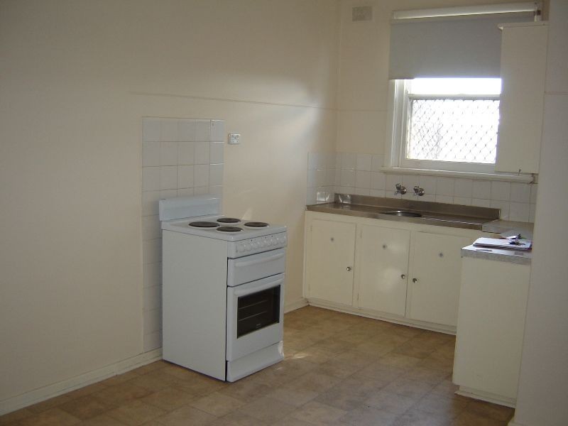 12 Secombe Street, Elizabeth Grove SA 5112