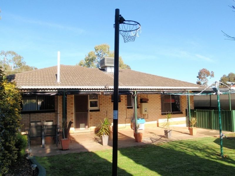 18 Balmoral Road, Salisbury East SA 5109