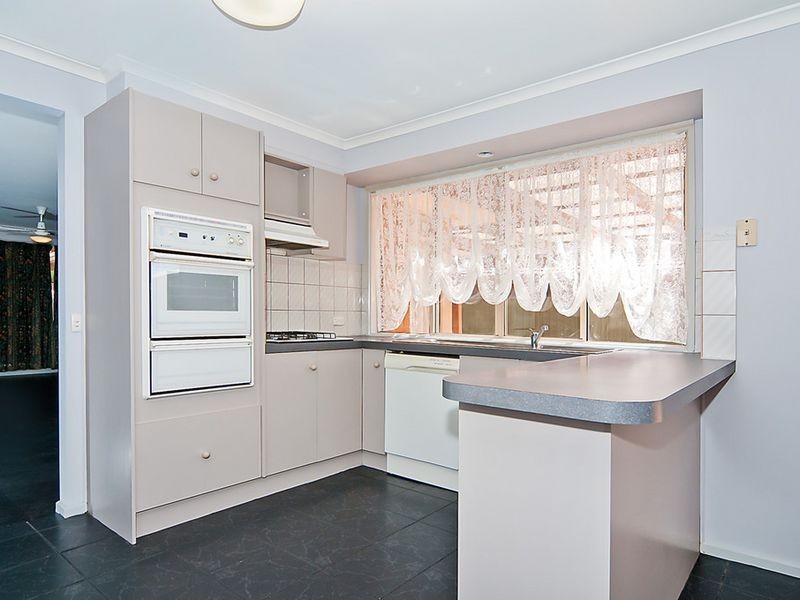 13 Magdalena Crescent, Paralowie SA 5108