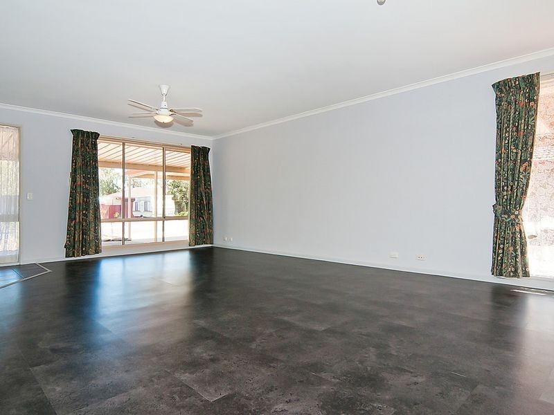 13 Magdalena Crescent, Paralowie SA 5108